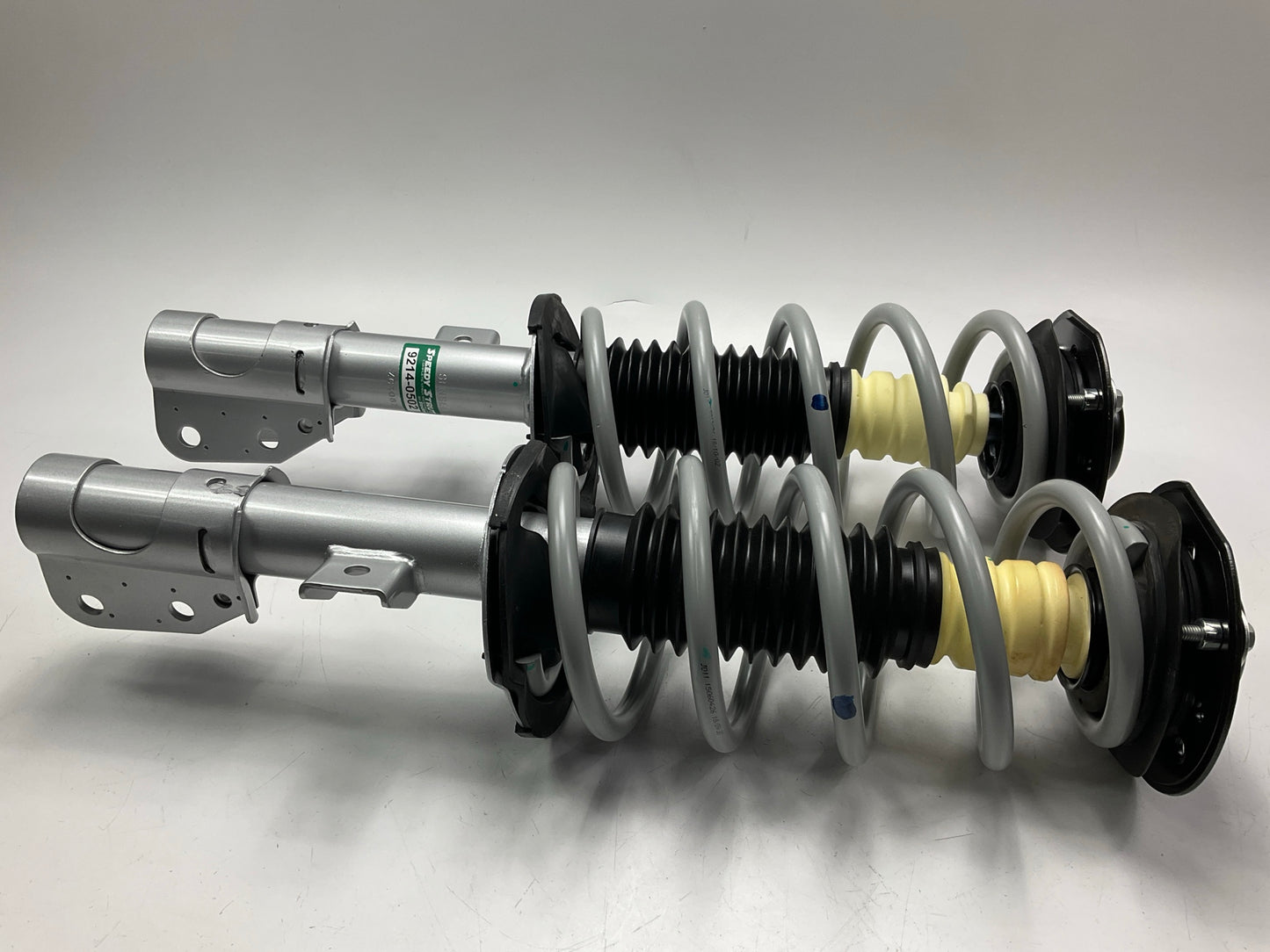 Front PAIR Complete Strut & Coil Spring - 2010-2016 Chevy Equinox, GMC Terrain