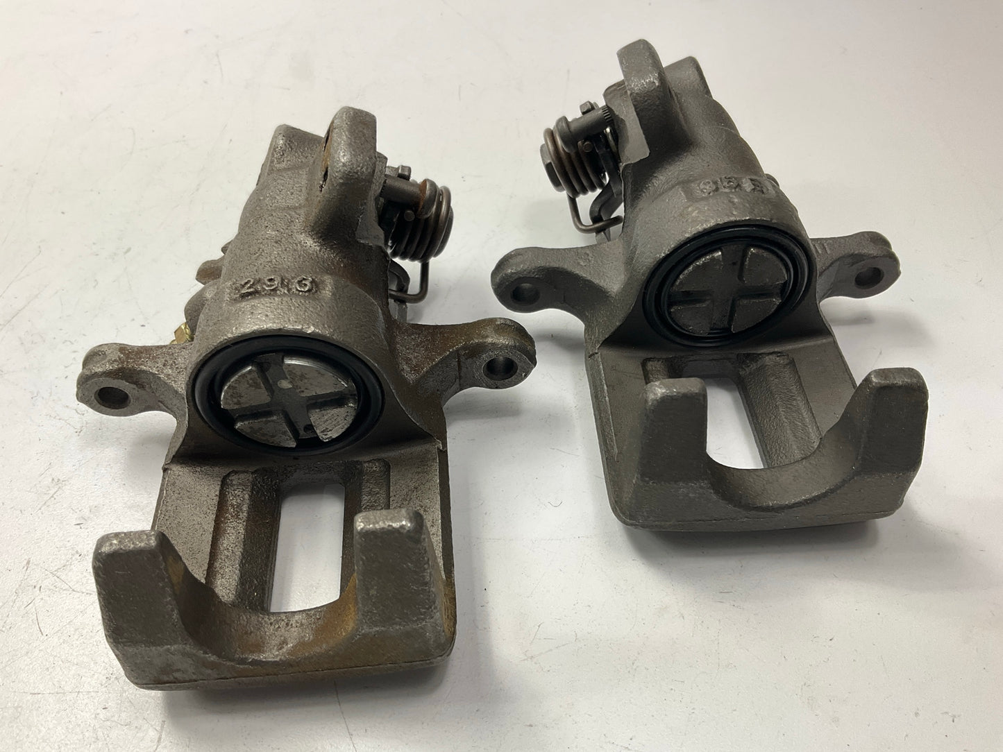 REMAN. C9826 C9827 Rear Brake Caliper Set For 2002-2005 Honda Civic, 02-06 RSX