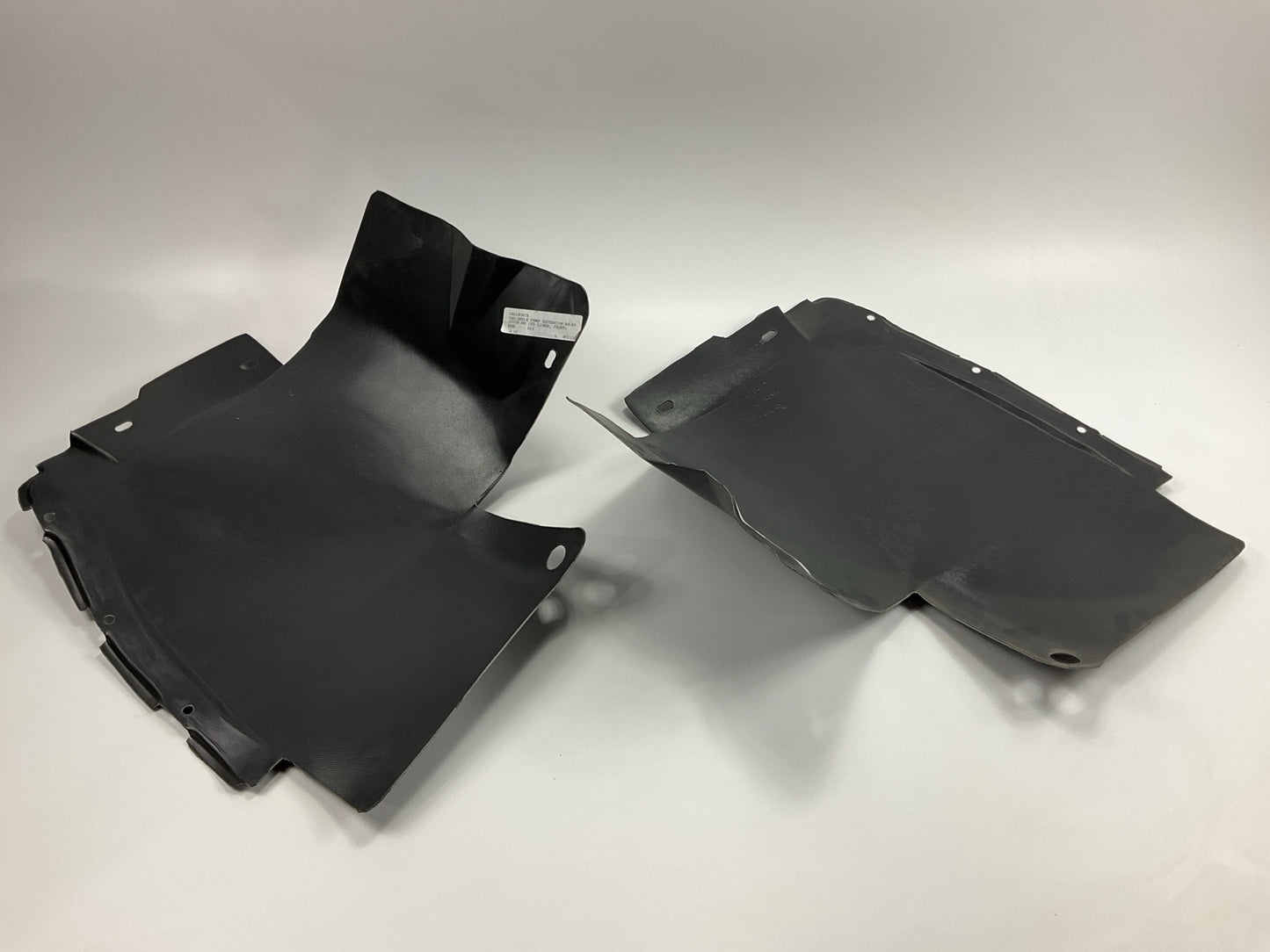 NEW AFTERMARKET - Left & Right Front Fender Liner For 2000-2005 Cadillac DeVille