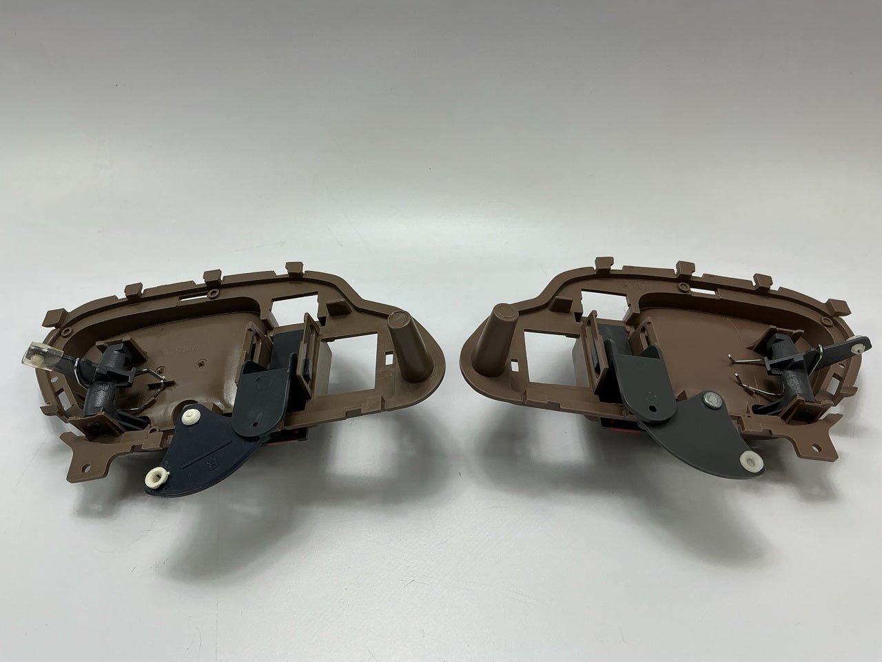 AFTERMARKET Front / Rear Right & Left Interior Door Handle - Beige