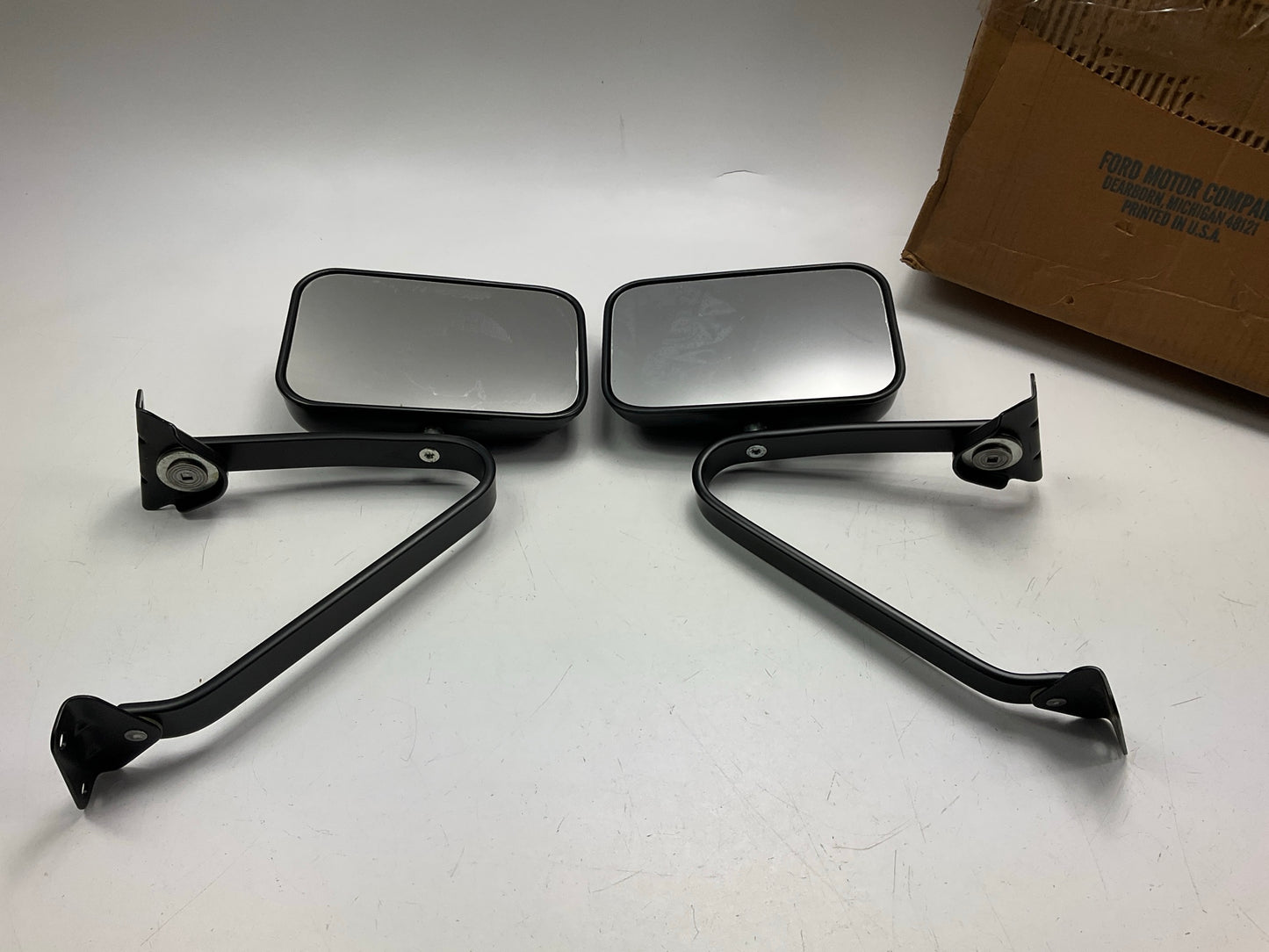 OEM FORD - Left And Right Rear View Mirror 92-1993 Ford E-150 E-250 E-350 Van