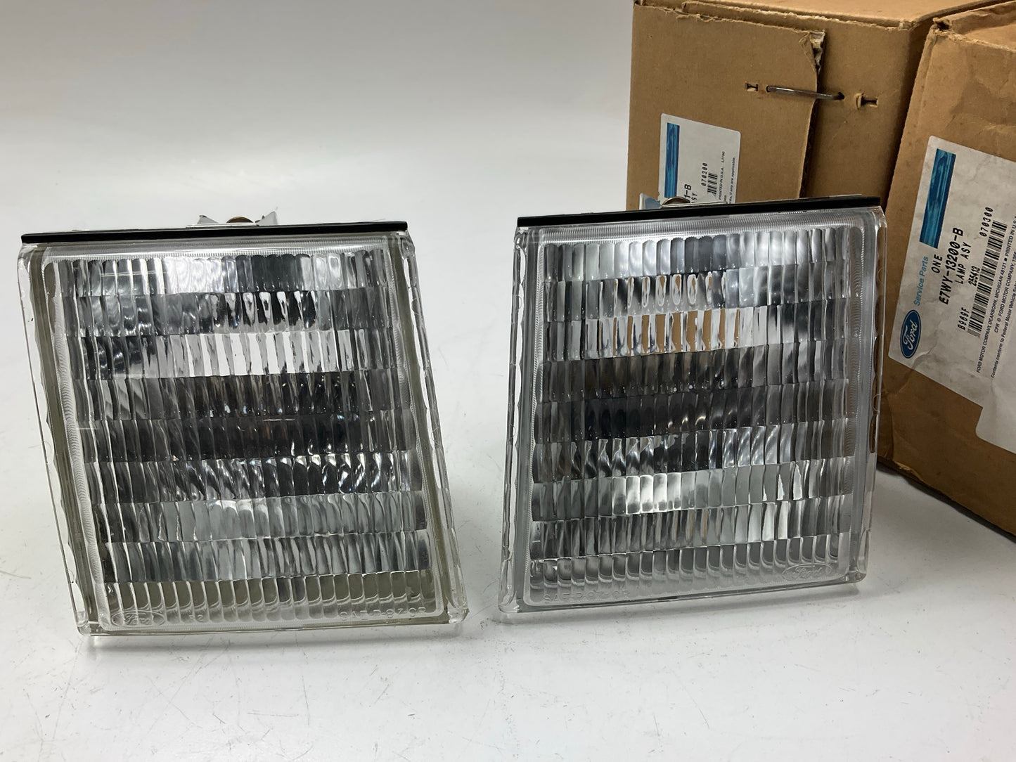 NOS OEM Ford Right & Left Parking Light Lamps Set - 1987-1988 Mercury Cougar