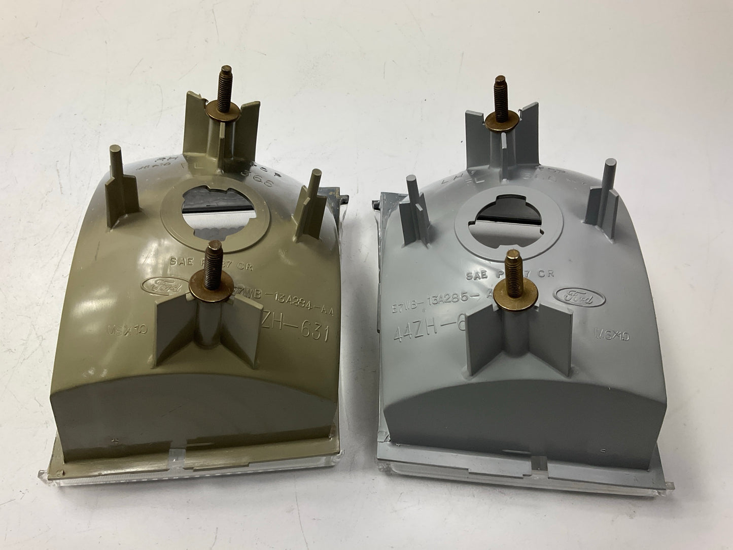 NOS OEM Ford Right & Left Parking Light Lamps Set - 1987-1988 Mercury Cougar