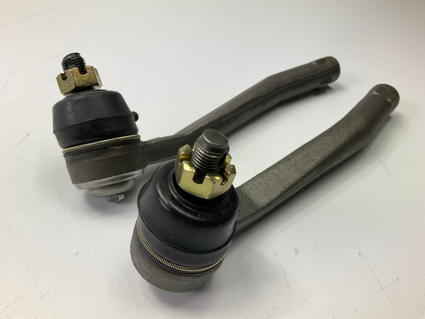 NEW UNBOXED - Front Left & Right OEM 555 Steering Tie Rod End
