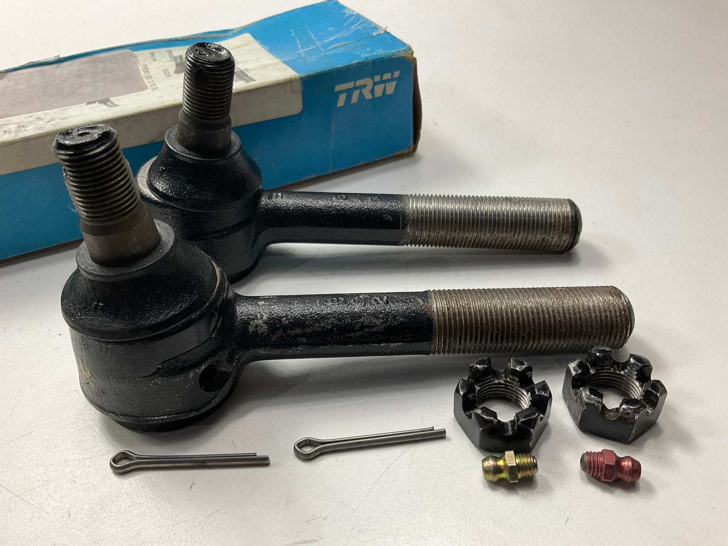 TRW Front Outer Left Right Tie Rod End SET 1968-1970 GMC Chevy G20 G25 G2500 Van