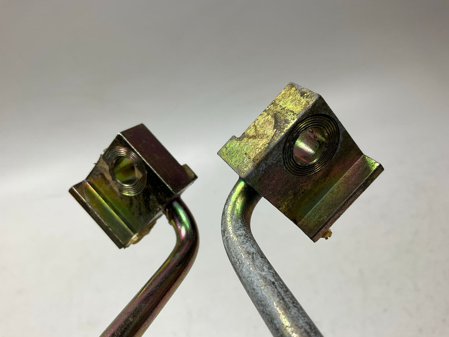 NEW - OEM Ford Front Right & Left Brake Hydraulic Hose 1992-93 Ford E-150