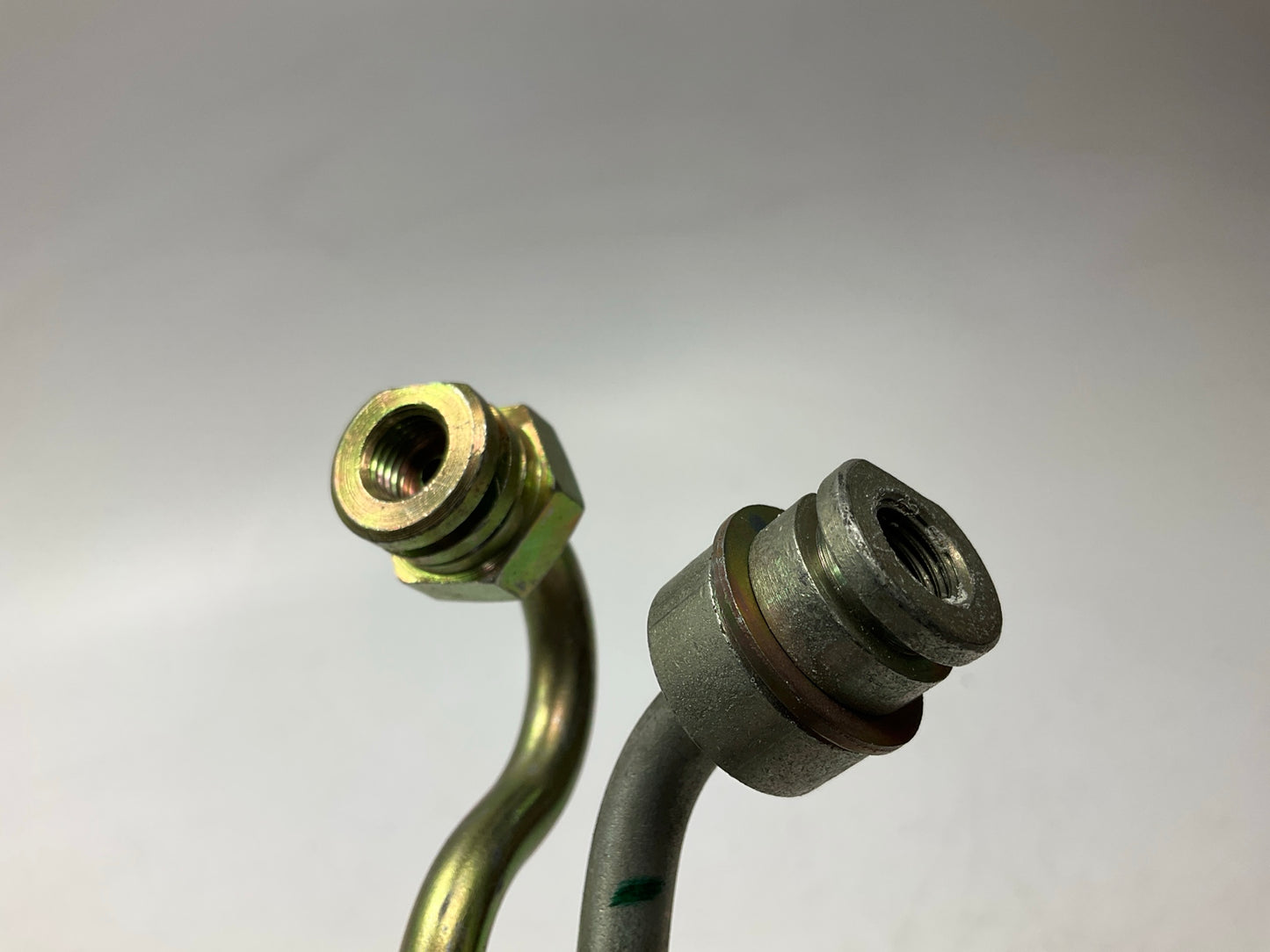 NEW OEM Ford Front Right & Left Brake Hose SET 90-91 E-150 1992-94 E250 E350 Van