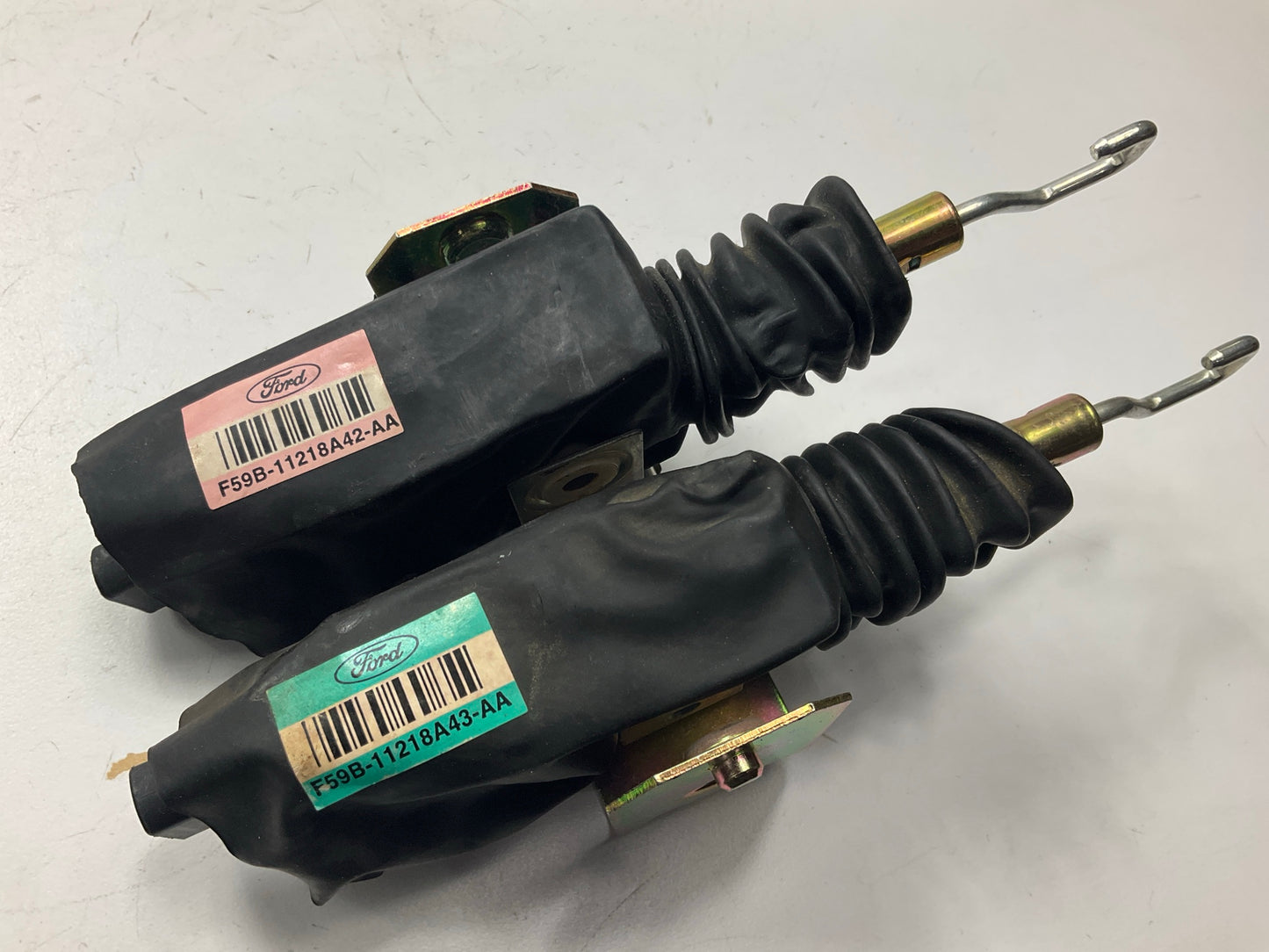 NEW UNBOXED OEM Ford Front Door Lock Actuator SET (PAIR) - 1993-1997 Aerostar
