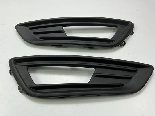 Front Left & Right Fog Light Lamp Bezel For 2015-18 Ford Focus - AFTERMARKET