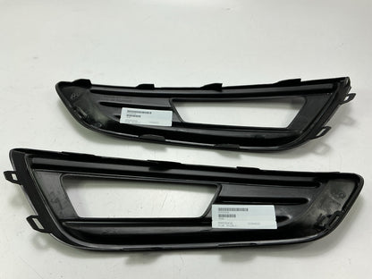 Front Left & Right Fog Light Lamp Bezel For 2015-18 Ford Focus - AFTERMARKET