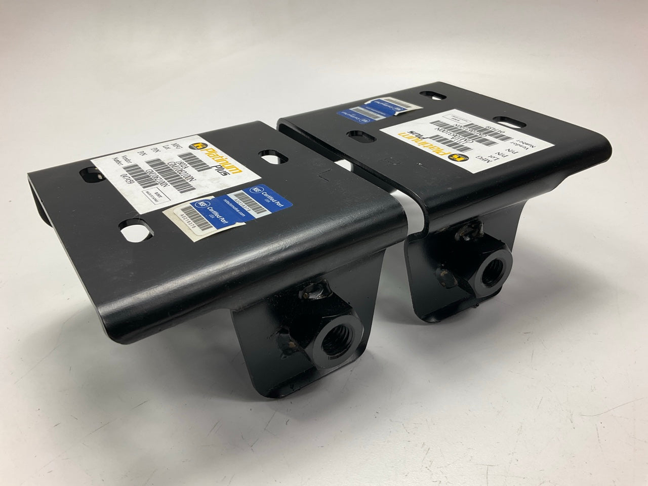 Front Left, Right Side Inner Bumper Support Bracket 11-14 Silverado 2500 3500 HD