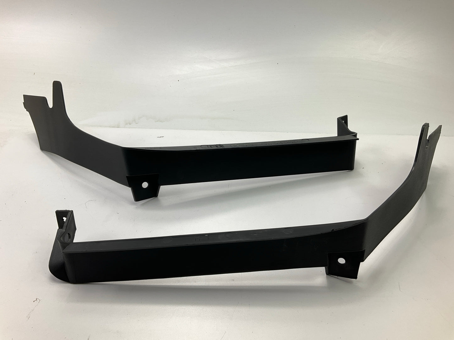 NEW AFTERMARKET - FRONT LEFT & RIGHT Bumper To Body Filler Panel