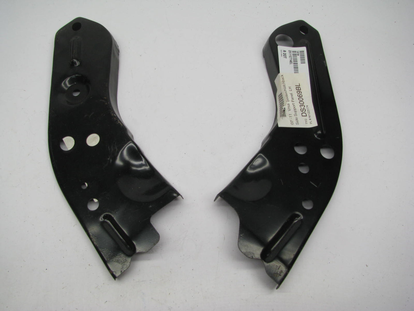 NEW AFTERMARKET - Left & Right Radiator Supports For 2007-2012 Nissan Versa