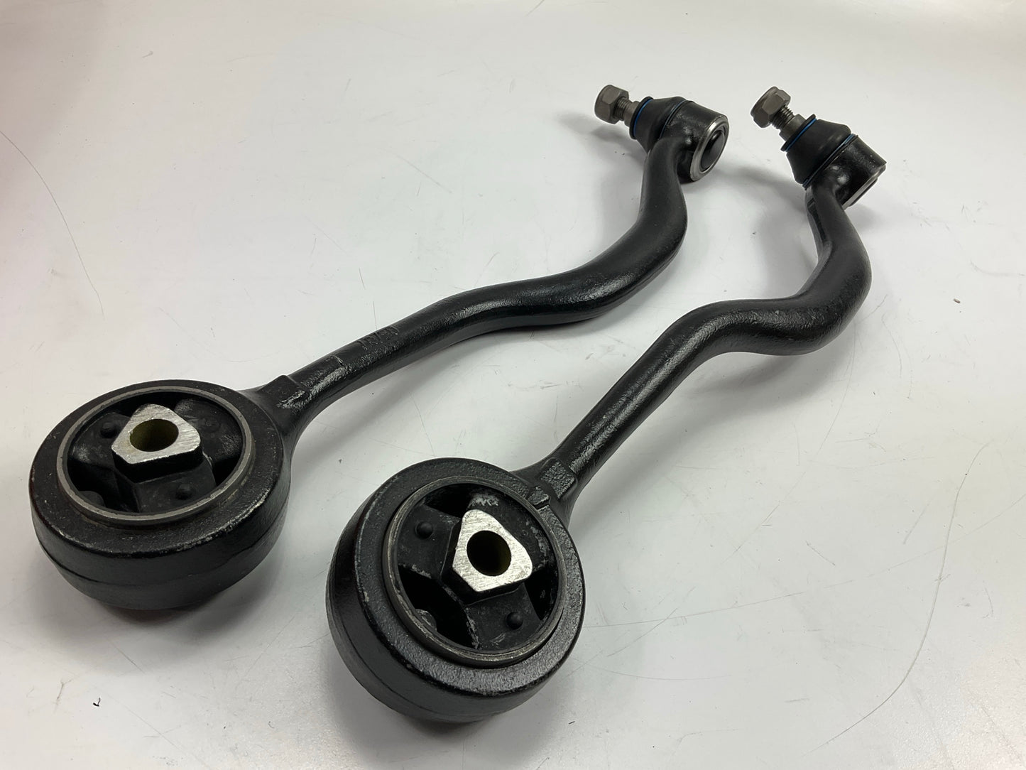 Omni5 Front Left & Right Lower Suspension Control Arm & Ball Joint Assembly