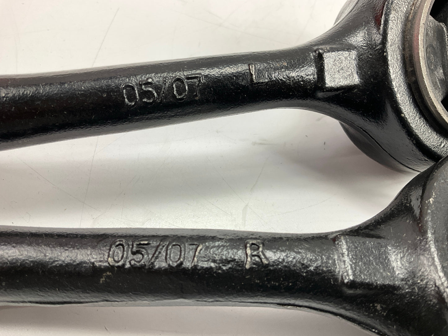 Omni5 Front Left & Right Lower Suspension Control Arm & Ball Joint Assembly