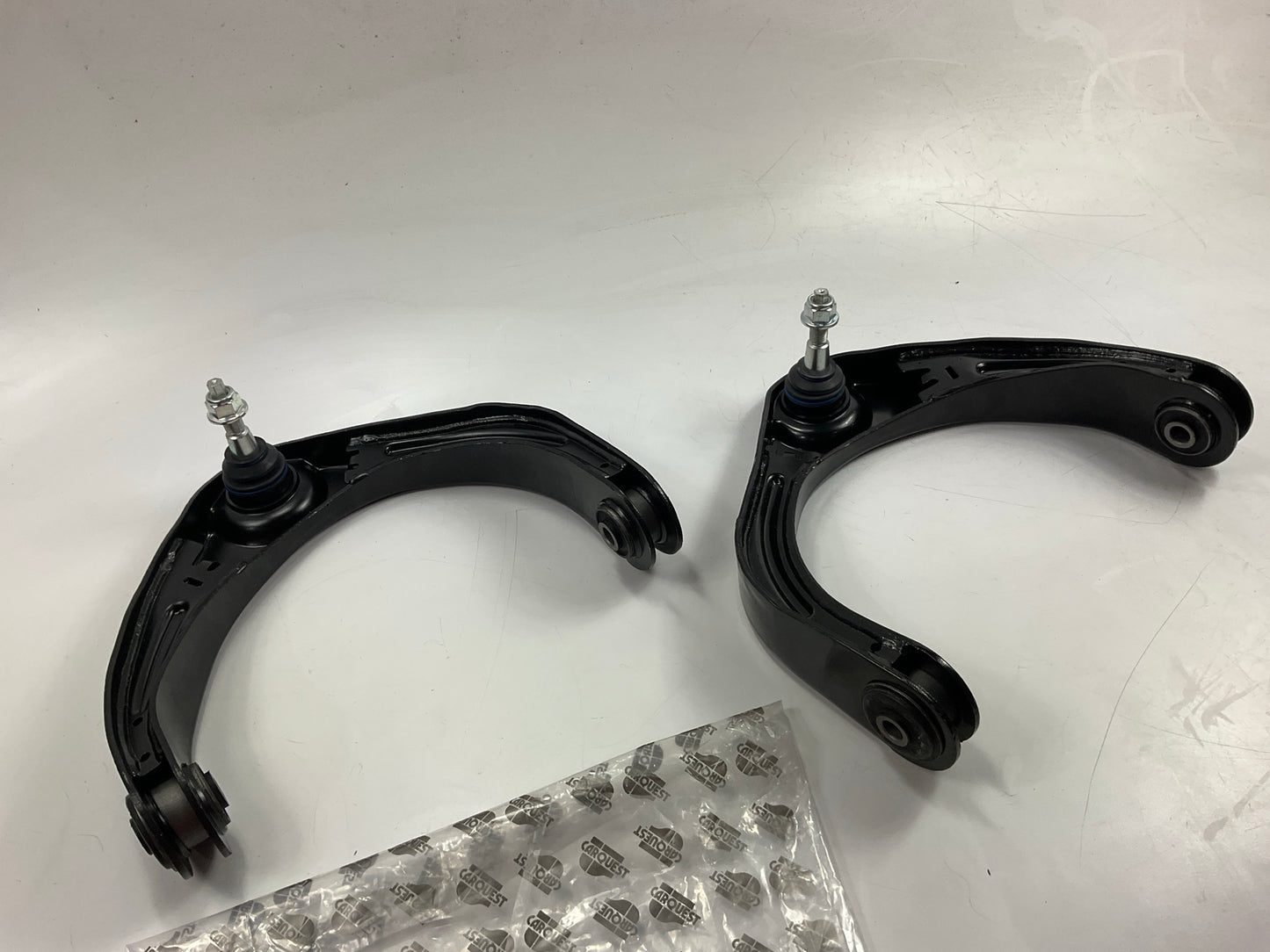 Carquest Front Left & Right Upper Suspension Control Arm And Ball Joint Assembly