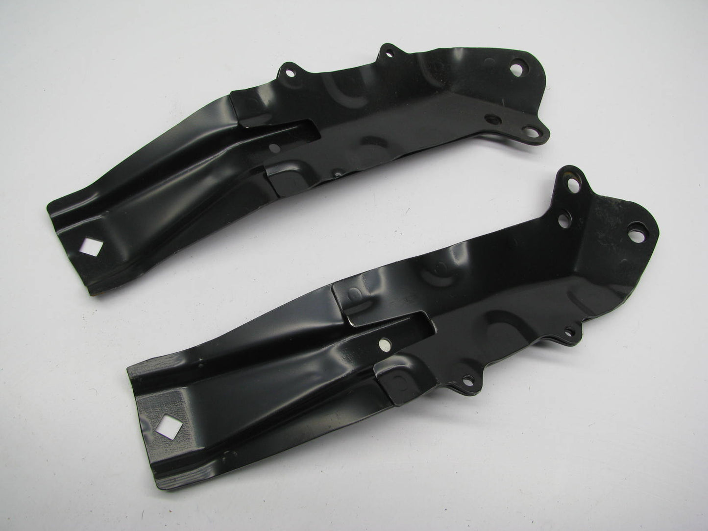 AFTERMARKET Front Bumper Left & Right Bracket - 2012-2013 Toyota Tacoma X-RUNNER