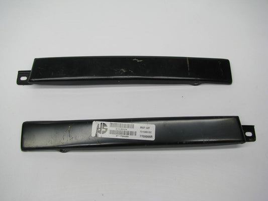 New  Left & Right Front Bumper Headlight Filler Trim For 98-00 Tacoma 2WD RWD