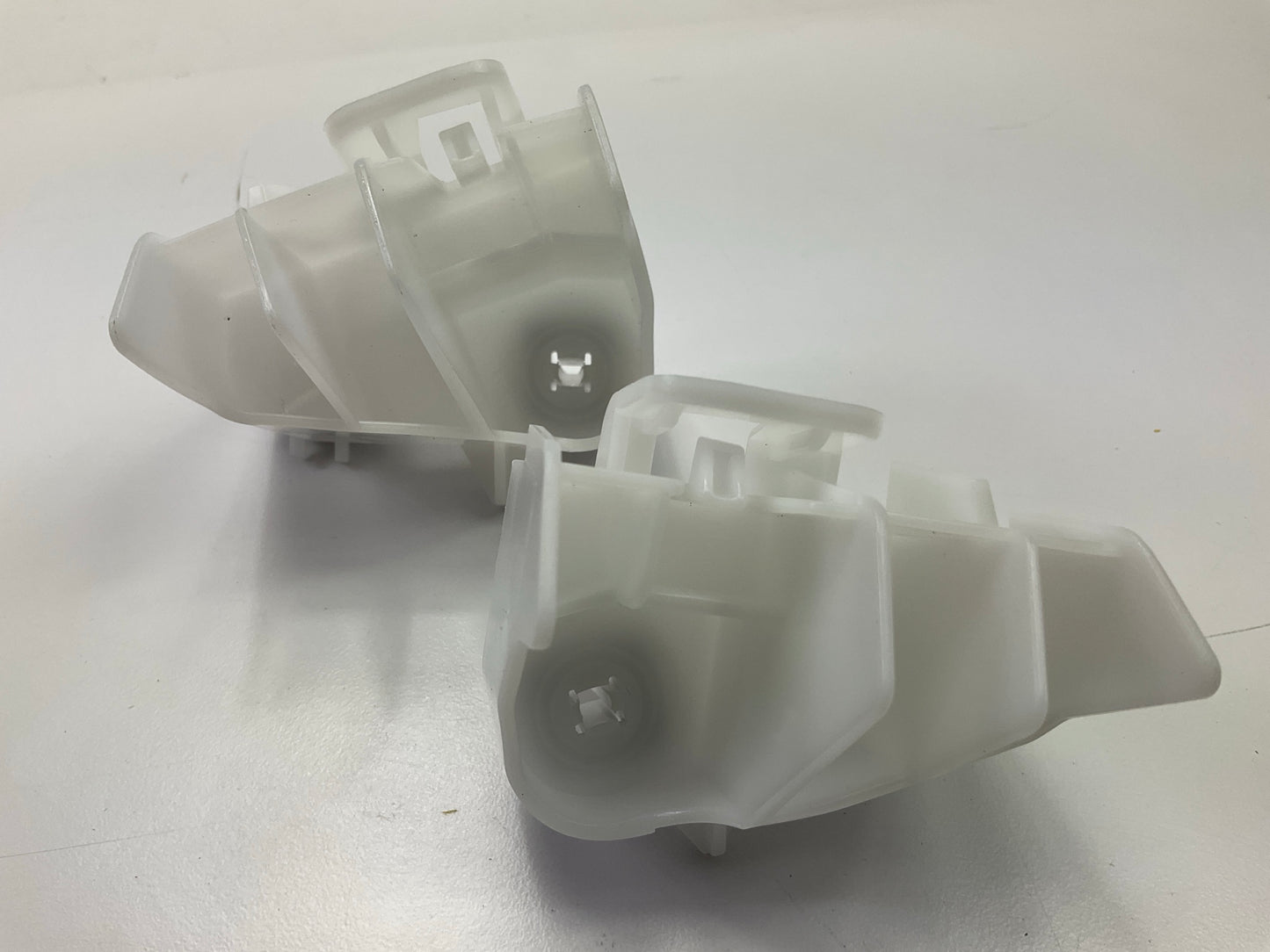 AFTERMARKET - Rear Left & Right Bumper Cover Support Bracket - 2014 Toyota Yaris