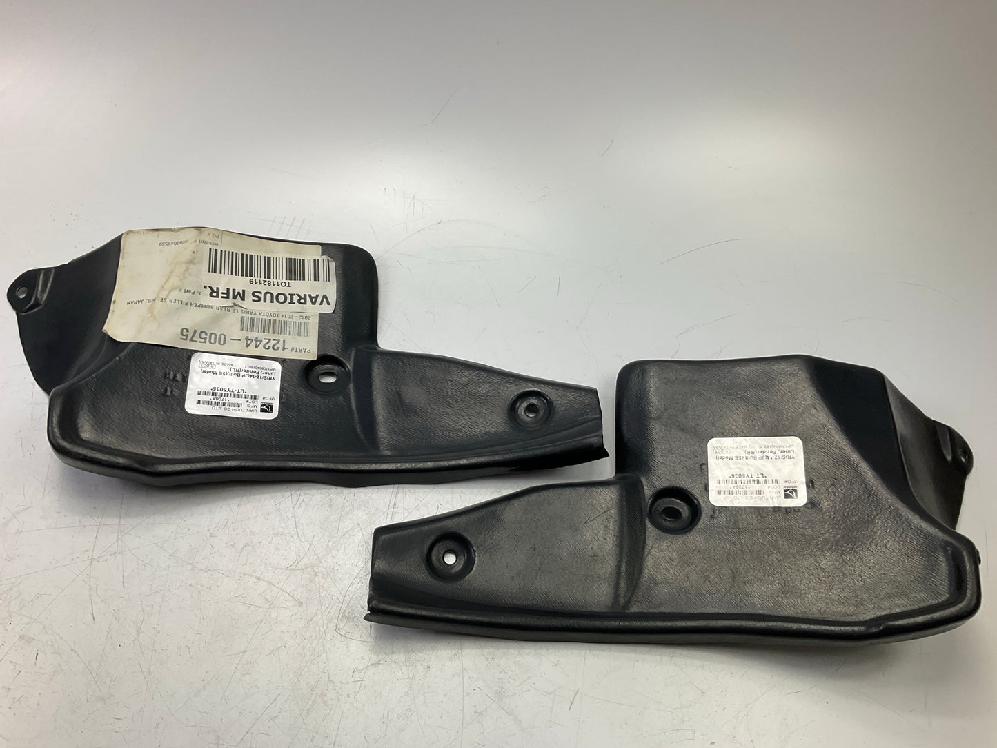 NEW AFTERMARKET Rear Left & Right Bumper Trim Filler 2012-14 Toyota Yaris