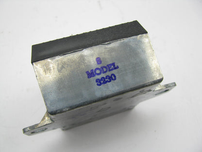 Buss 250 Extra Heavy Duty Turn Signal Hazard Flasher - 12V 8 Lamp Max