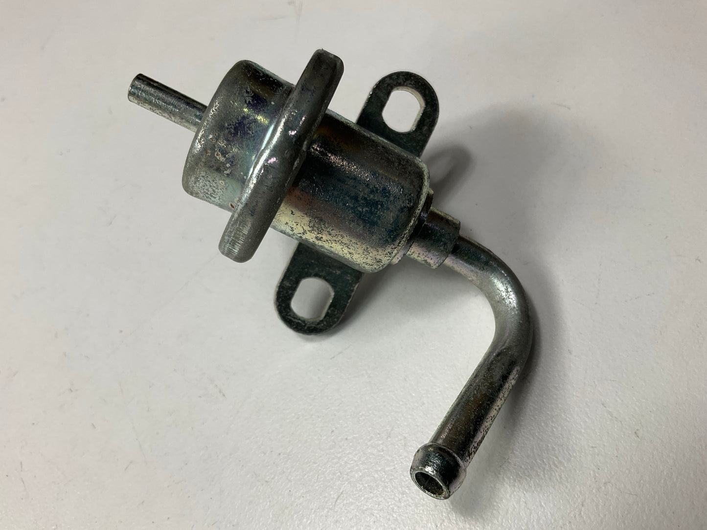 BWD 23031 Fuel Injection Pressure Regulator For 1995-2004 Toyota 3.4L-V6