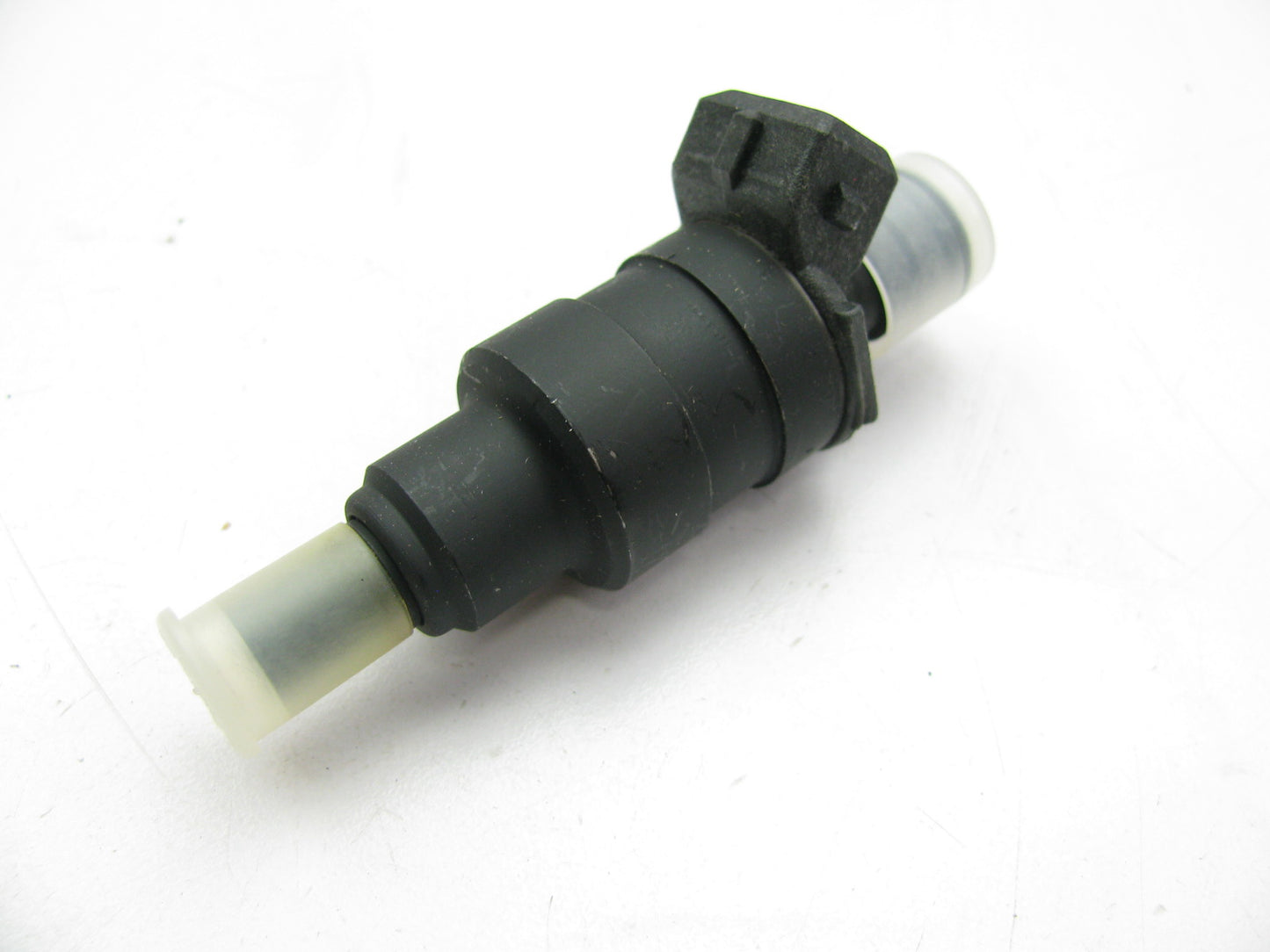 REMAN. BWD 27016 Fuel Injector For 1984-1985 Chrysler 2.2L