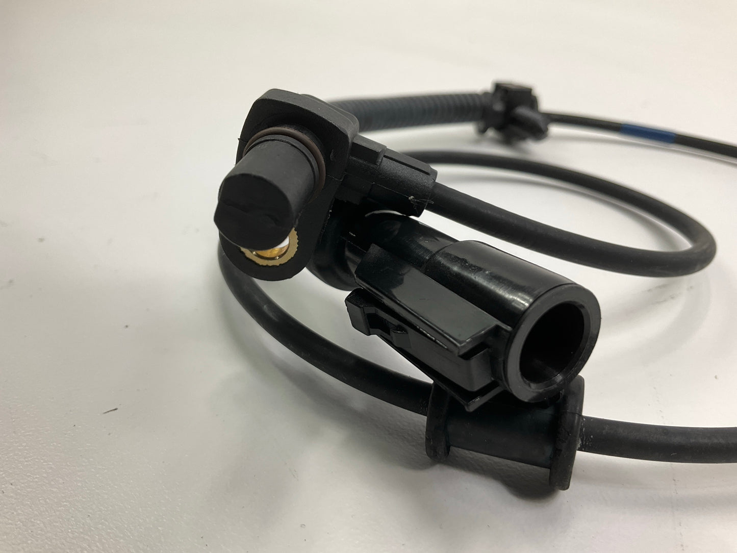 BWD ABS595 Front ABS Wheel Speed Sensor 04-05 Thunderbrid 00-06 LS