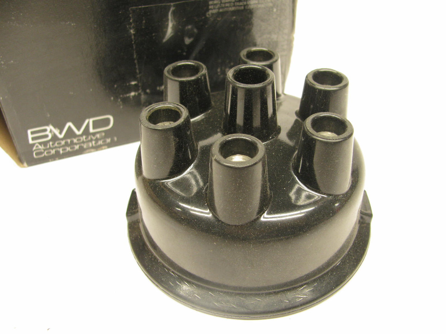 BWD C19 Ignition Distributor Cap For John Deere Continental Towmotor