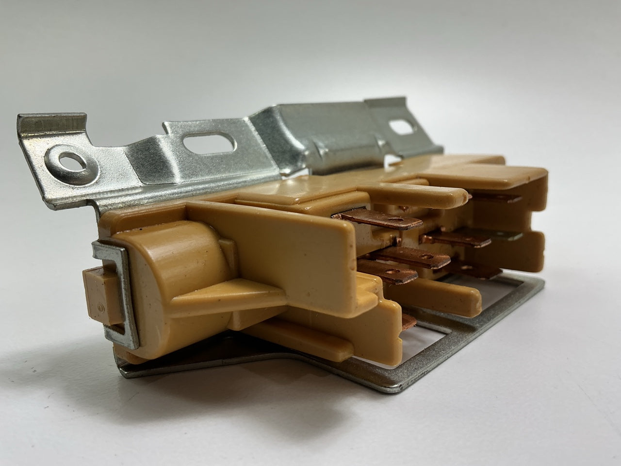 BWD CS84 Ignition Switch (EXCLUDING TILT STEERING WHEEL)