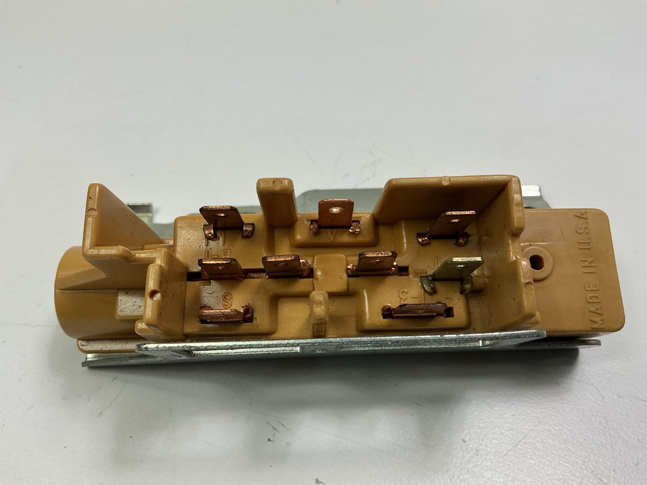 BWD CS84 Ignition Switch (EXCLUDING TILT STEERING WHEEL)