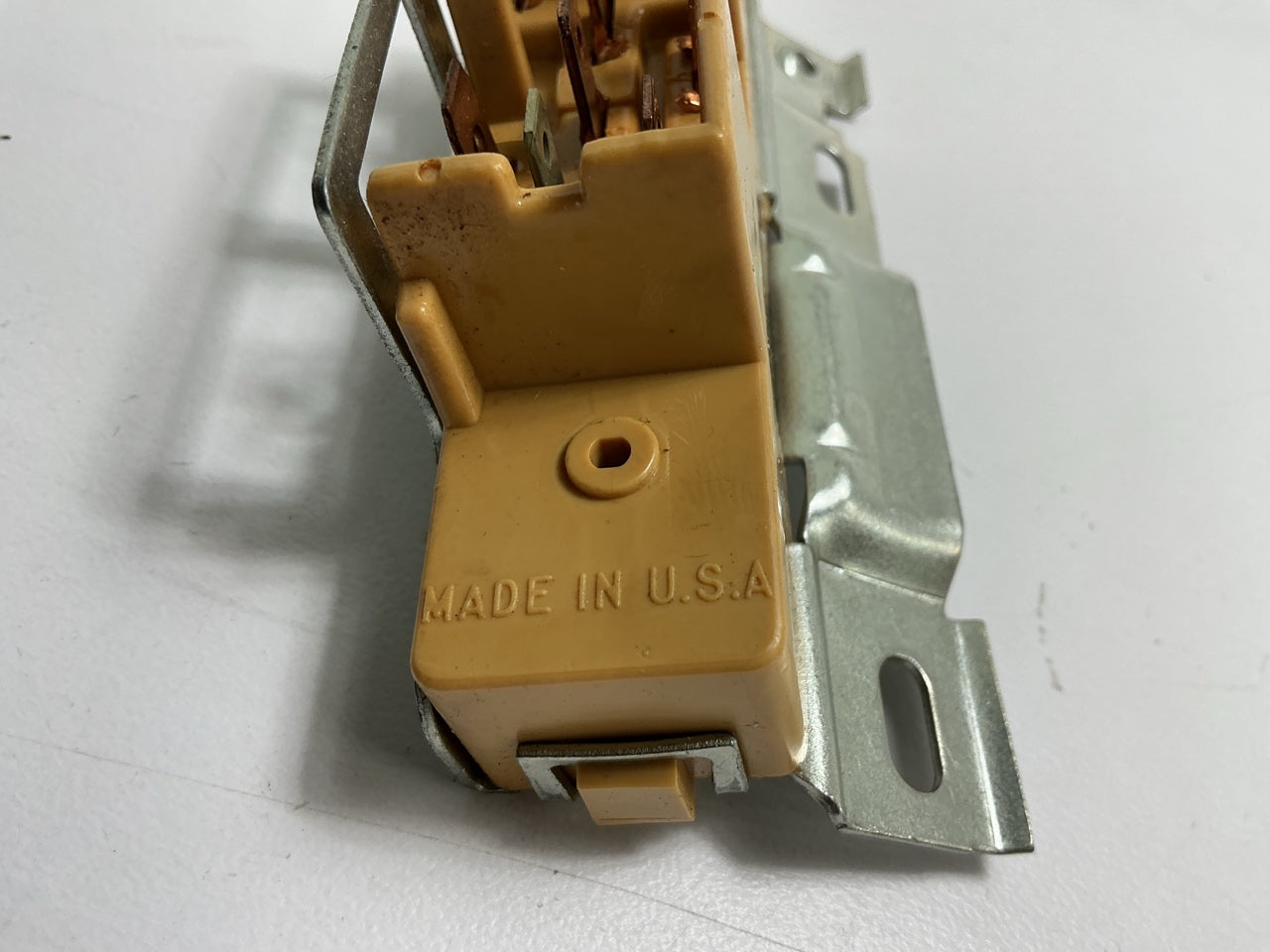 BWD CS84 Ignition Switch (EXCLUDING TILT STEERING WHEEL)
