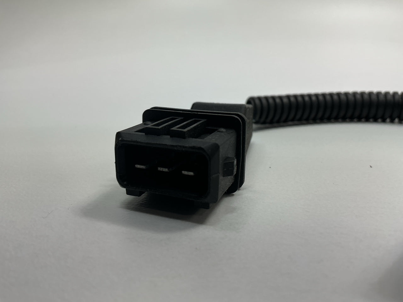 BWD CSS1633 Engine Camshaft Position Sensor