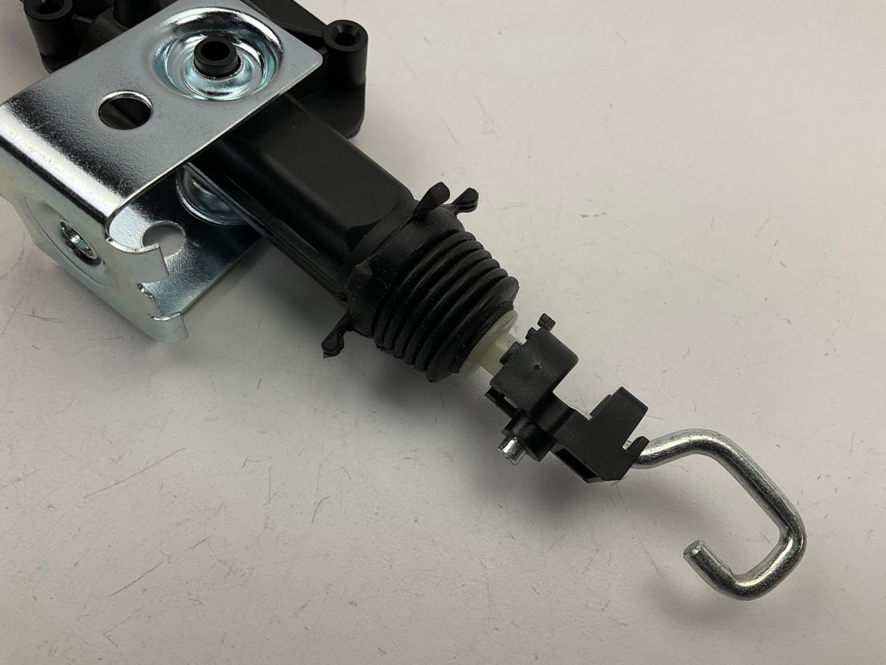 BWD DLA100 Front Door Lock Actuator