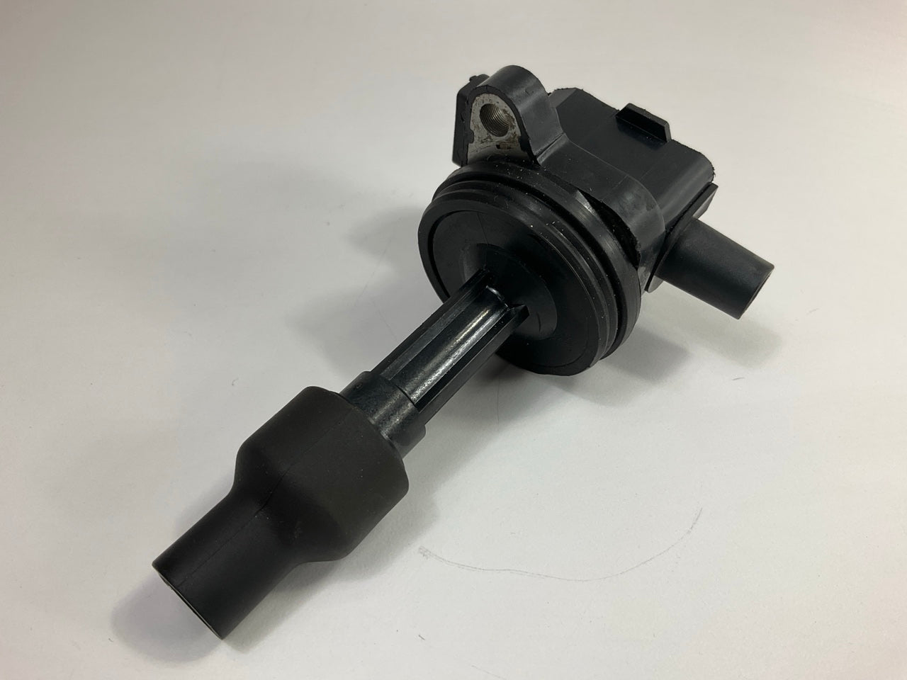 BWD E395 Ignition Coil For 1999-2004 Volvo S40, 1999-2004 Volvo V40 1.9L TURBO