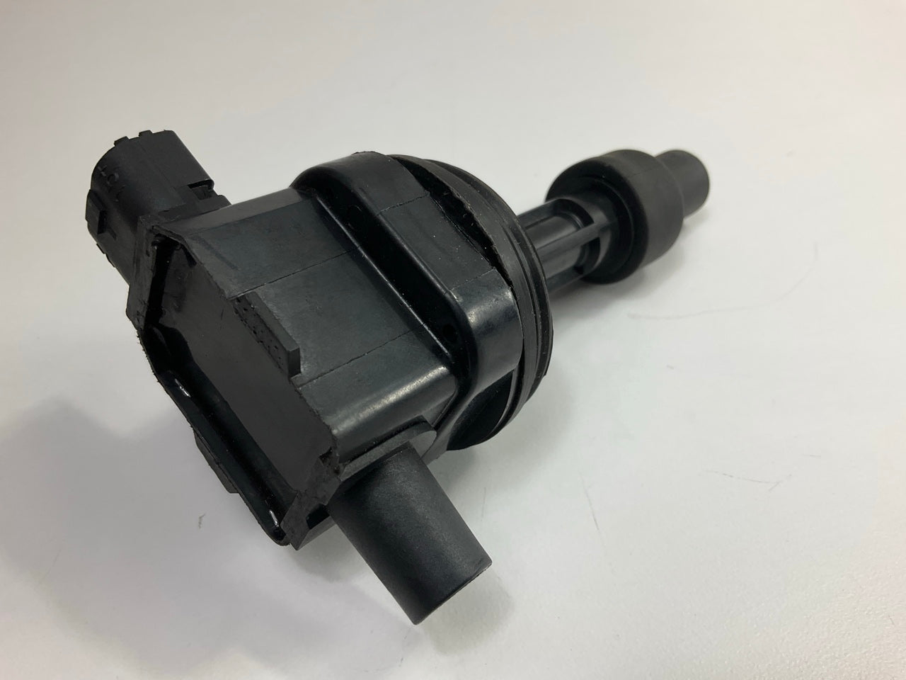 BWD E395 Ignition Coil For 1999-2004 Volvo S40, 1999-2004 Volvo V40 1.9L TURBO