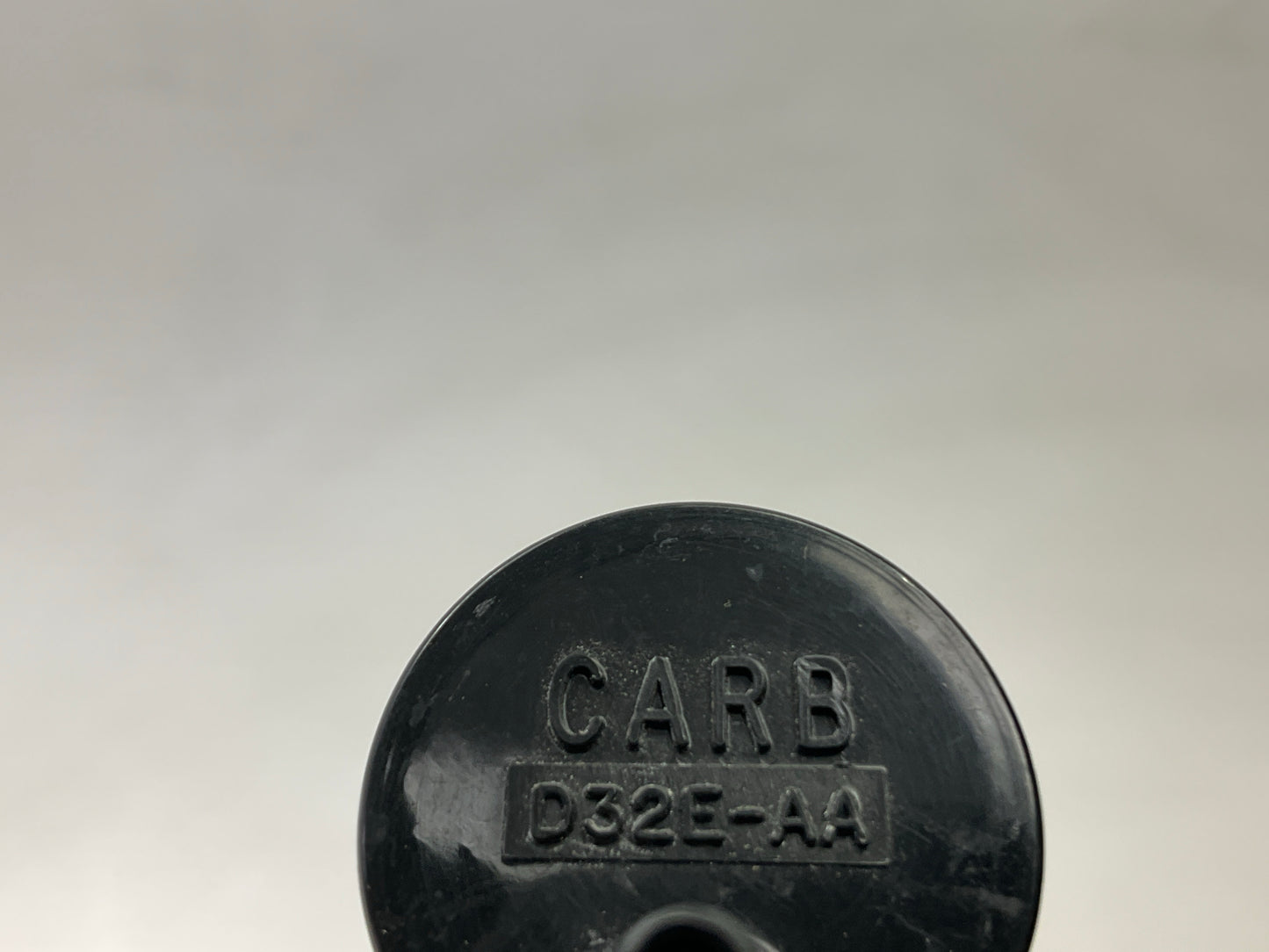 NEW D32E-AA OEM Ford Distributor Vacuum Spark Delay Valve (New In BWD Box)