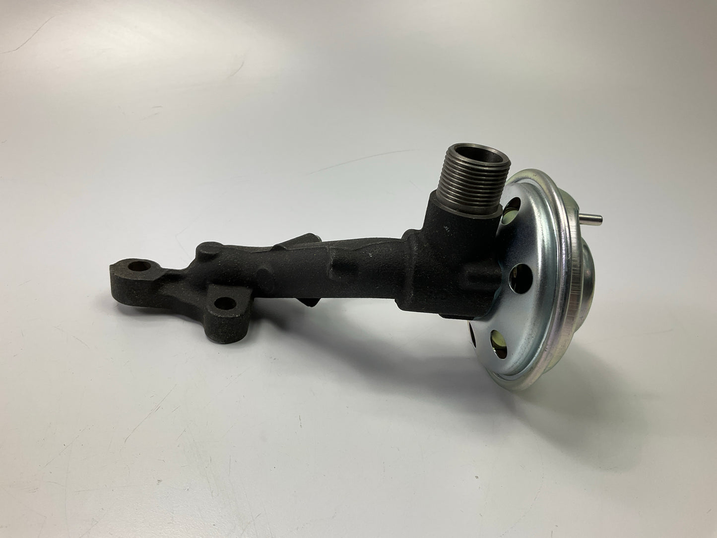 BWD EGR1509 EGR Valve OEM TOYOTA For 93-95 4Runner, 84-95 22RE Pickup 2.4L