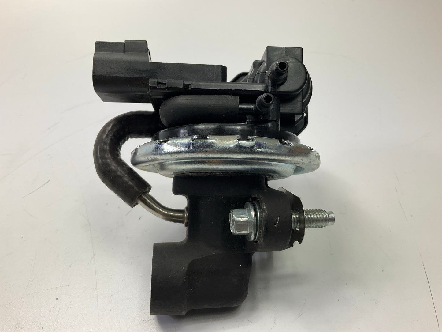BWD EGR1900 Exhaust Gas Recirculation (EGR) Valve - OEM FORD # 7C3E-9Y456-AA