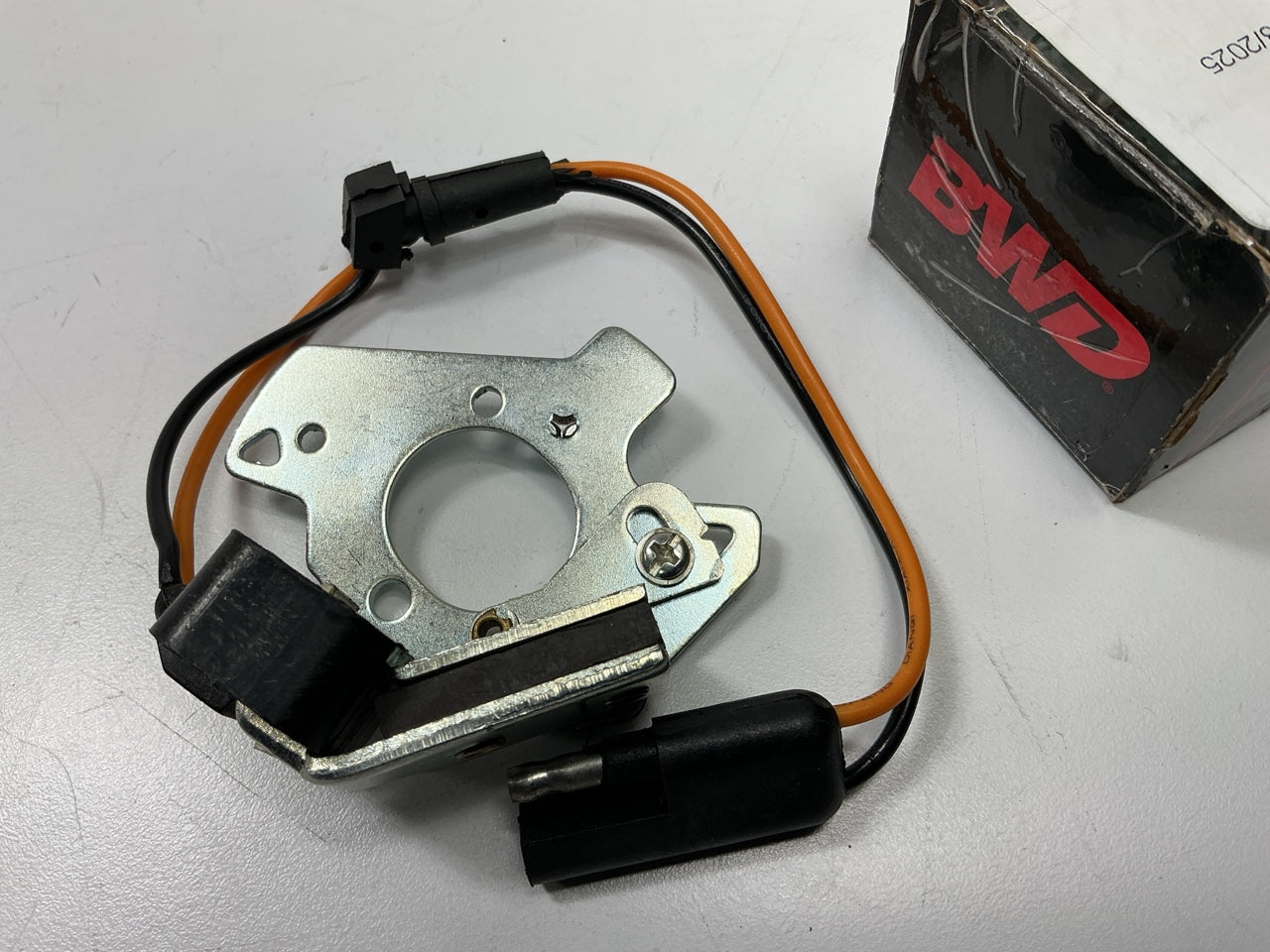 BWD ME2A Distributor Ignition Pickup