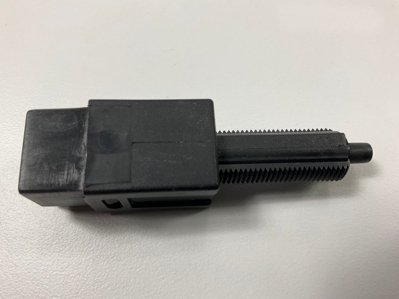 BWD S37040 Brake Light Switch - Standard / Manual Transmisson