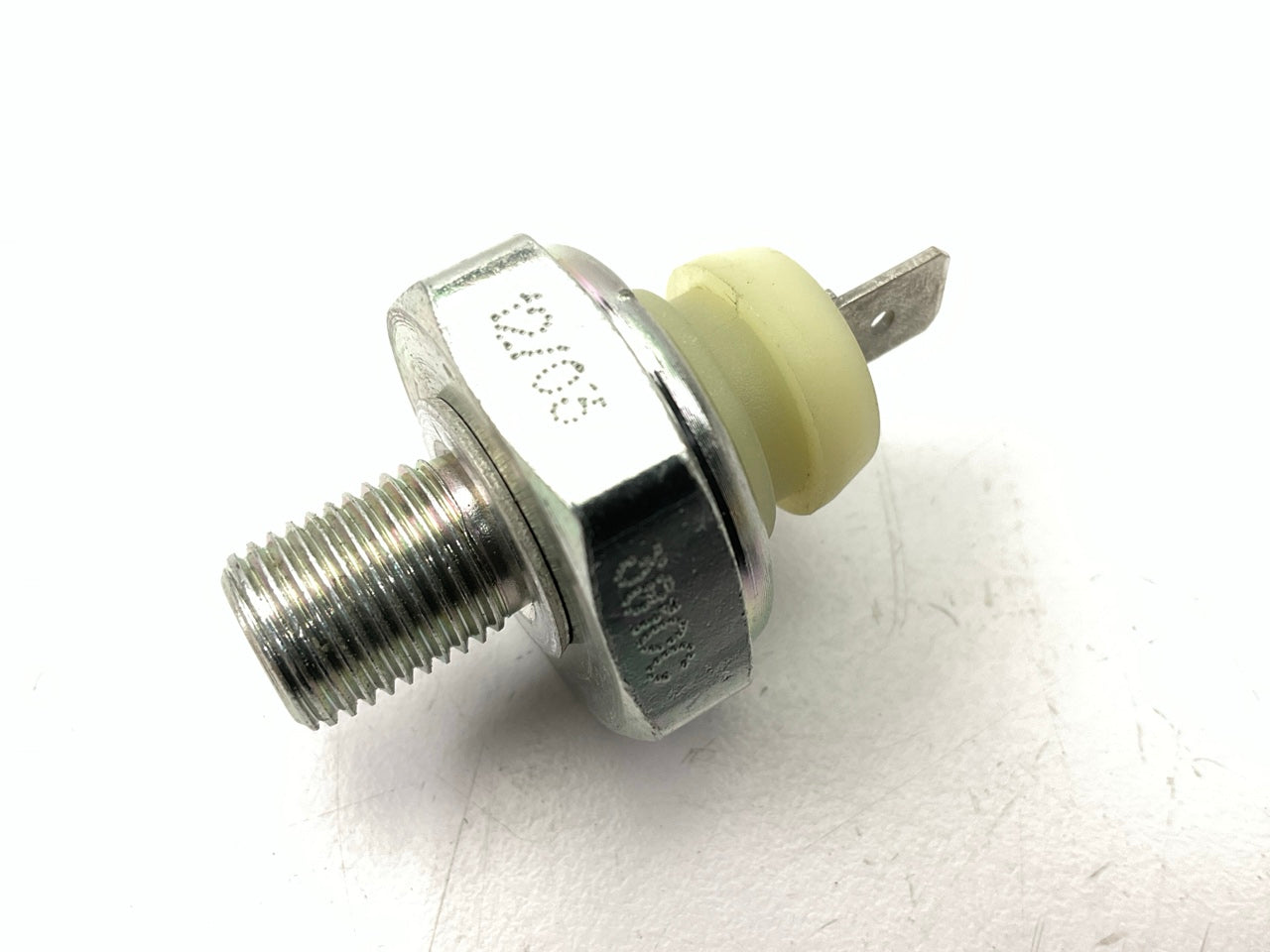 BWD S4024 Engine Oil Pressure Sender For Dash Light