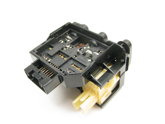 BWD S41127 A/C And Heater Control Switch For 2003-2008 Pontiac Vibe