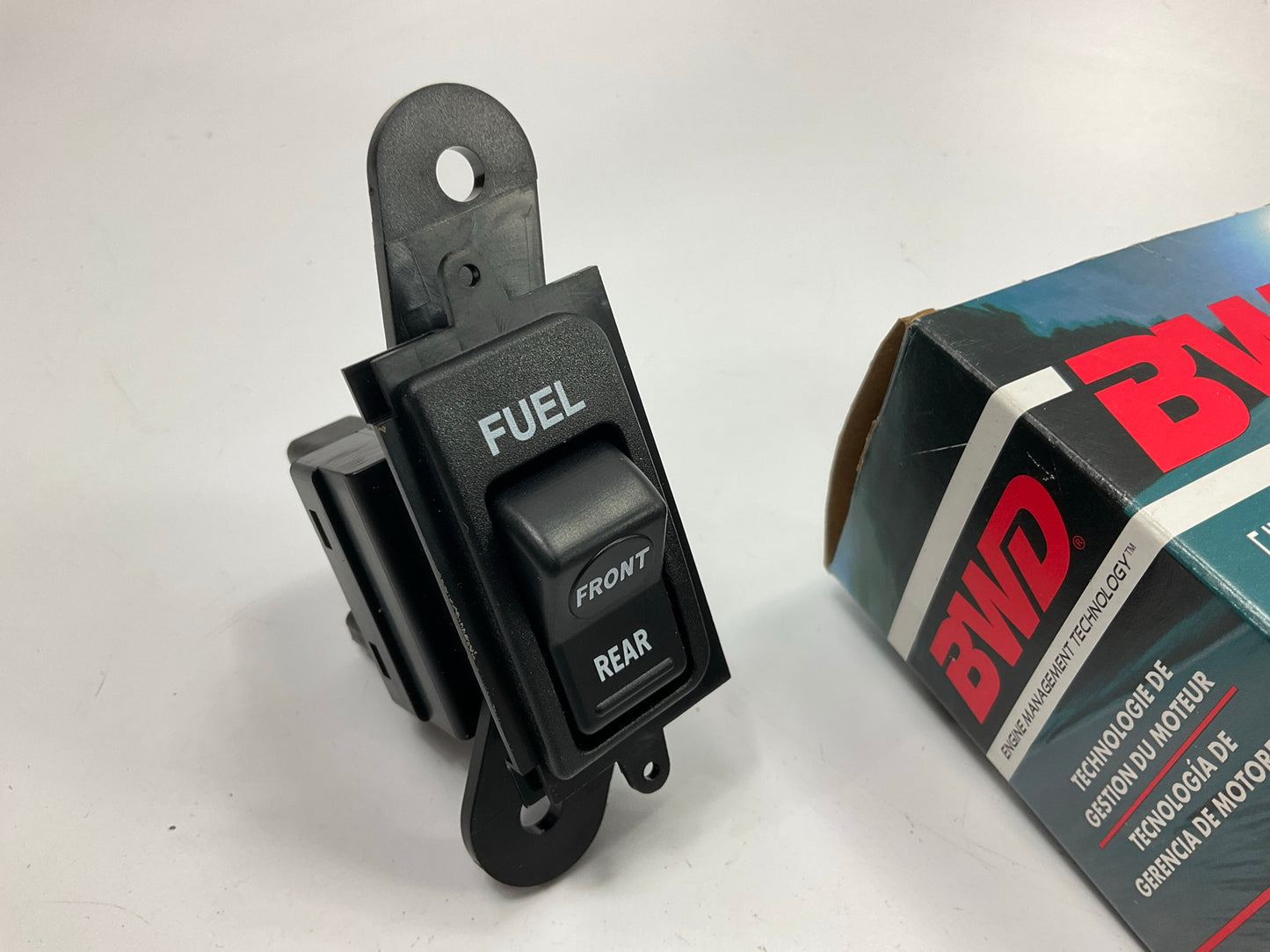 BWD S41253 Fuel Tank Selector Switch