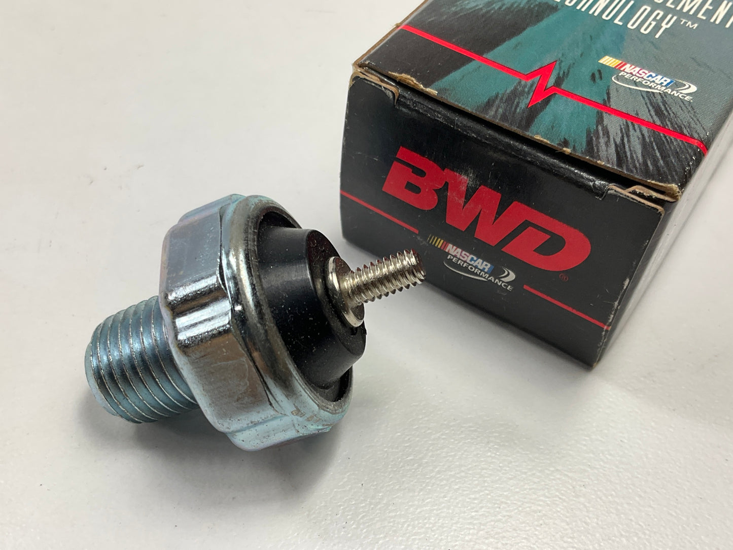 BWD S4125 Oil Pressure Sender Switch For Dash Light