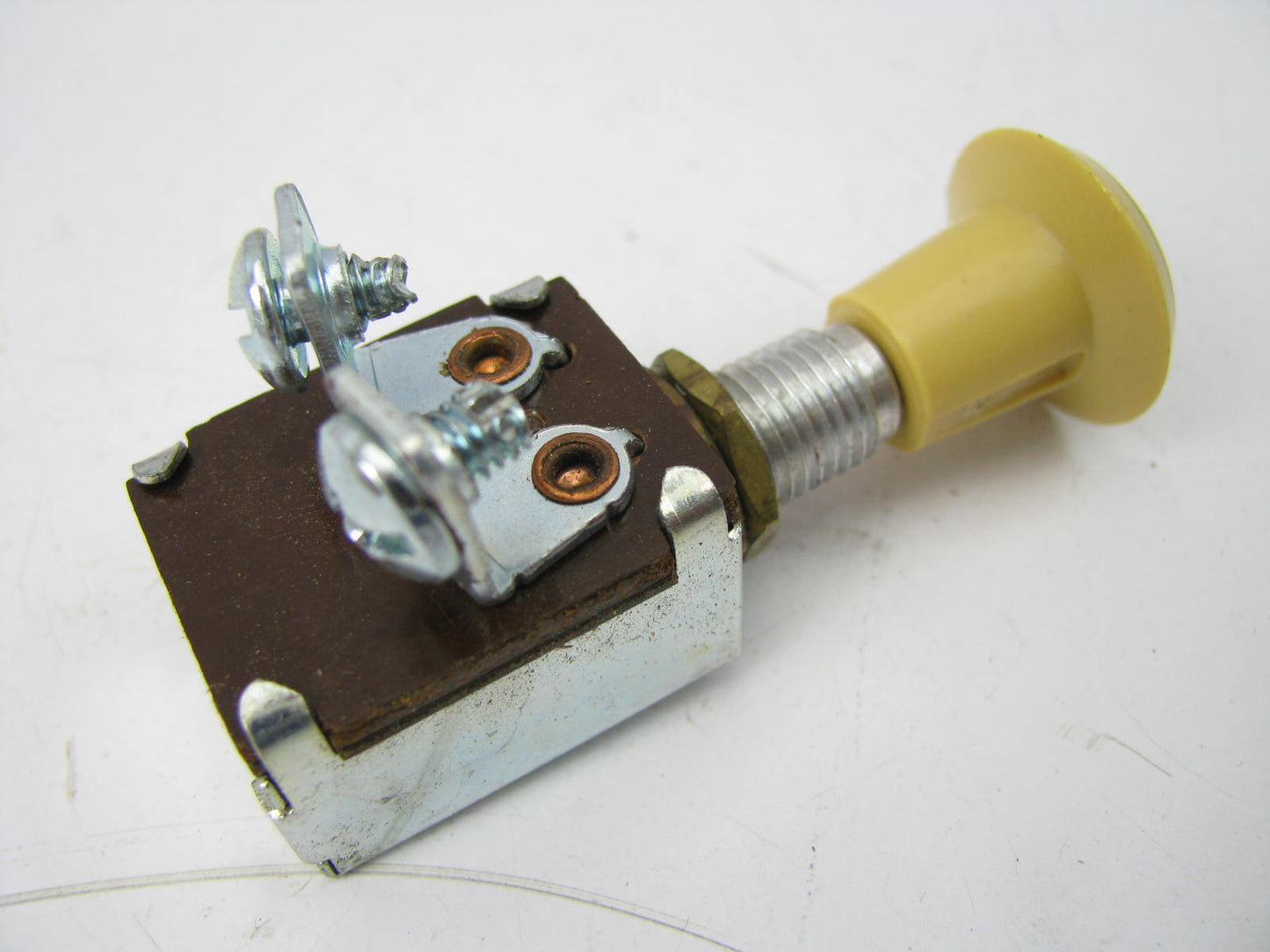BWD S668 UNIVERSAL Push Pull Switch - 2 Terminal