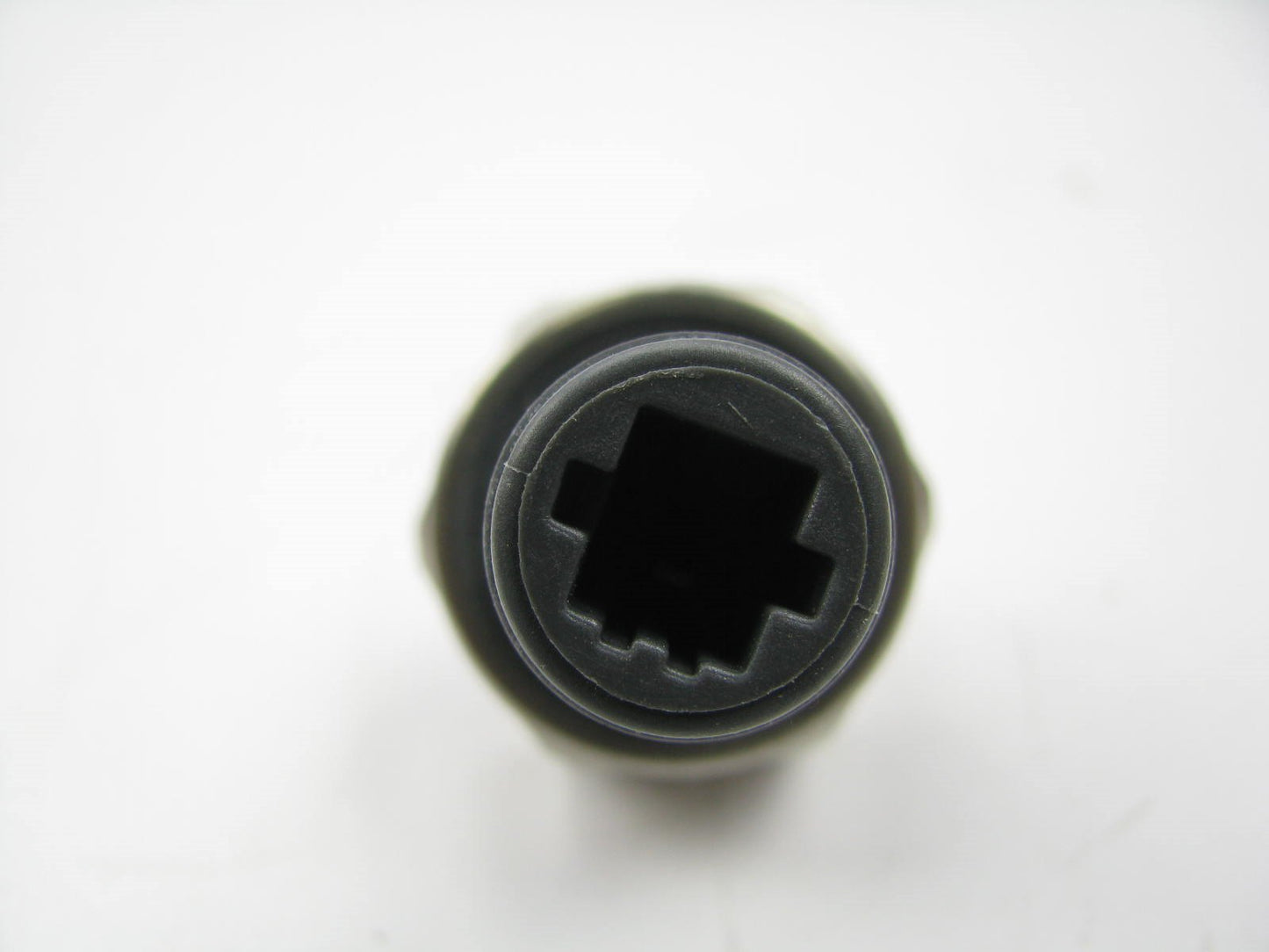 BWD S8646 Ignition Knock (Detonation) Sensor (V6 ONLY)