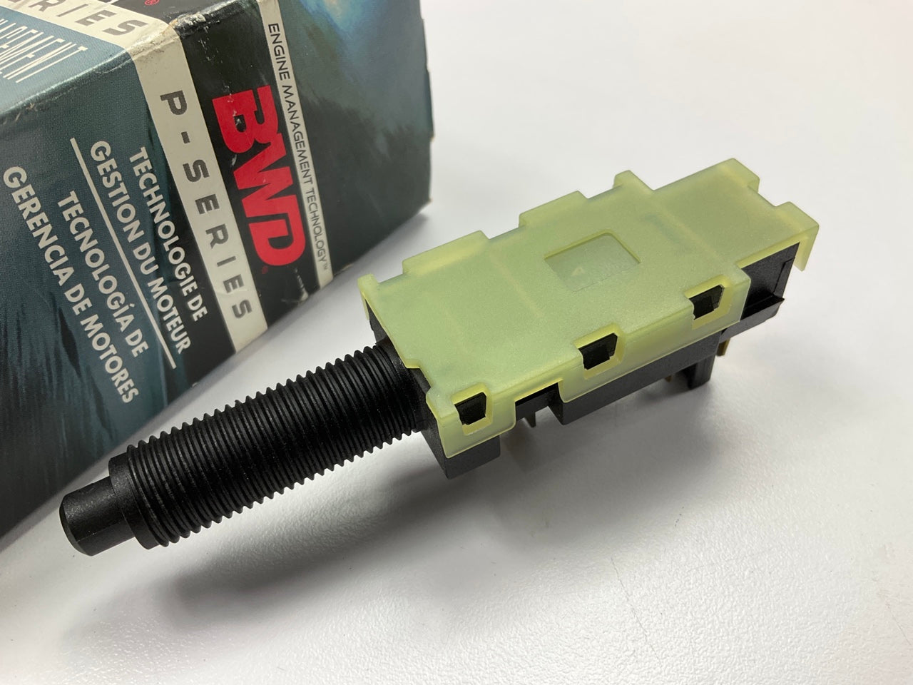 BWD S871P Brake Light Switch - W/o Cruise Control / Auto Trans