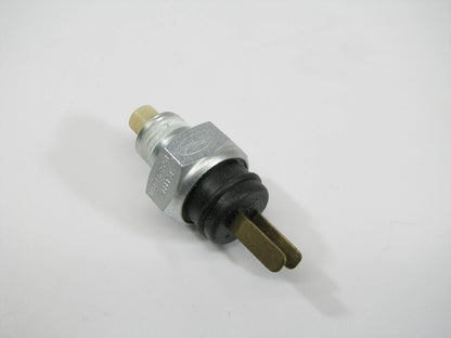 BWD S9218 Manual Transmission Back Up Lamp Switch