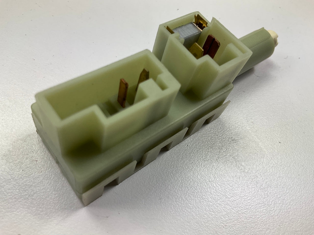 BWD SL2024 Brake Light Lamp Switch